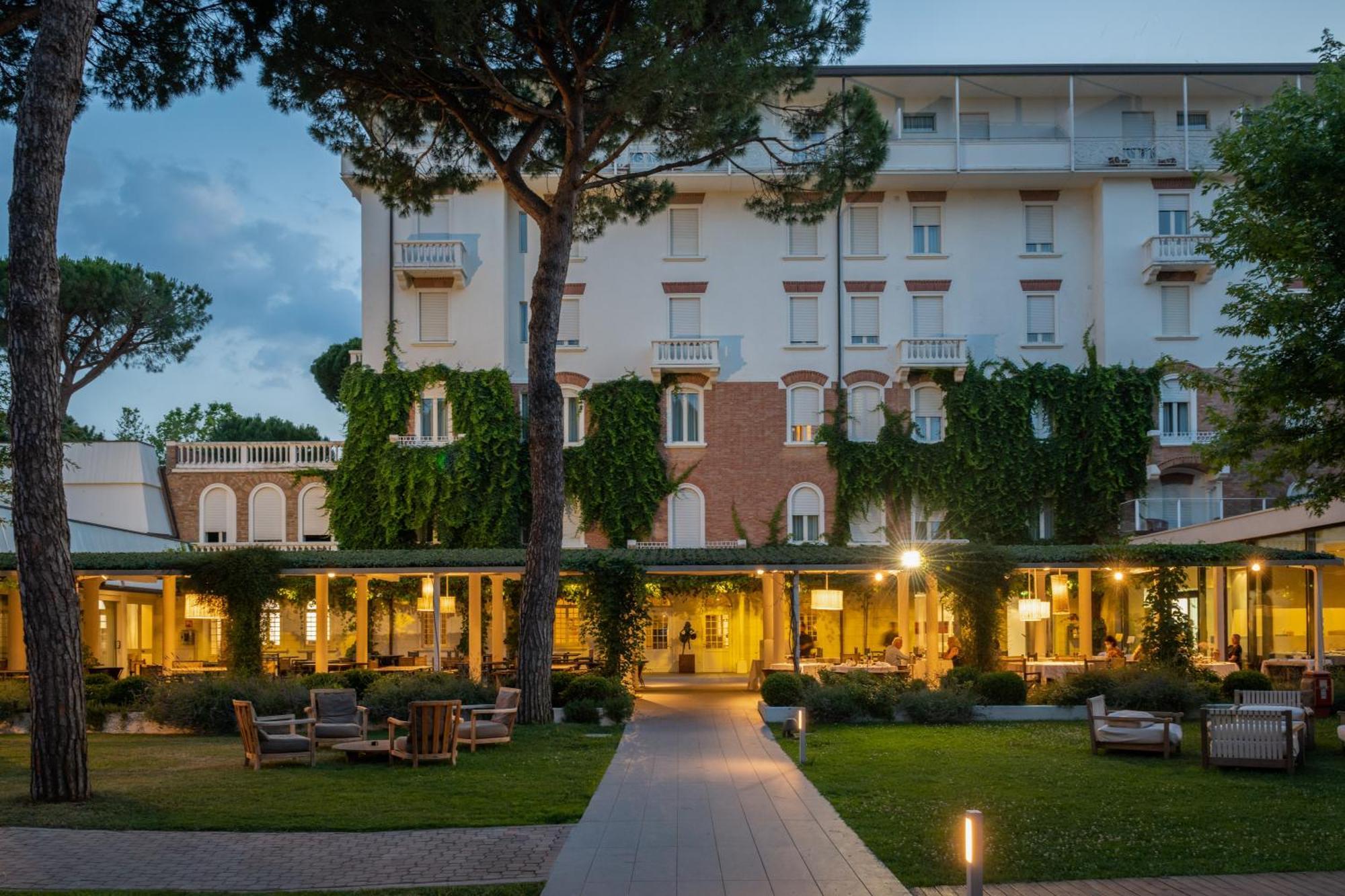 Marepineta Resort Milano Marittima Extérieur photo